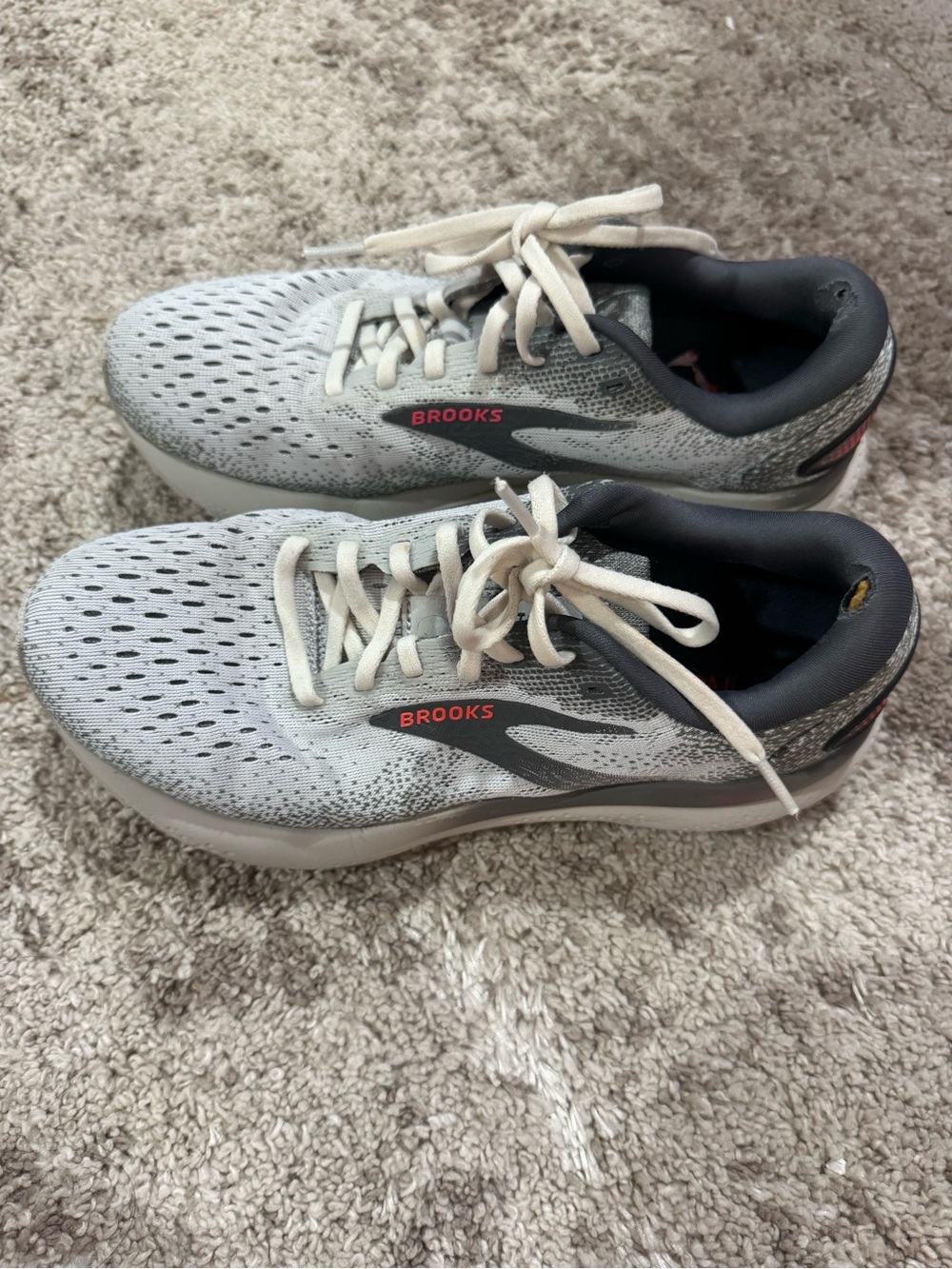 Brooks Men’s Gray and Dark Gray Running Shoes with Coral Logo